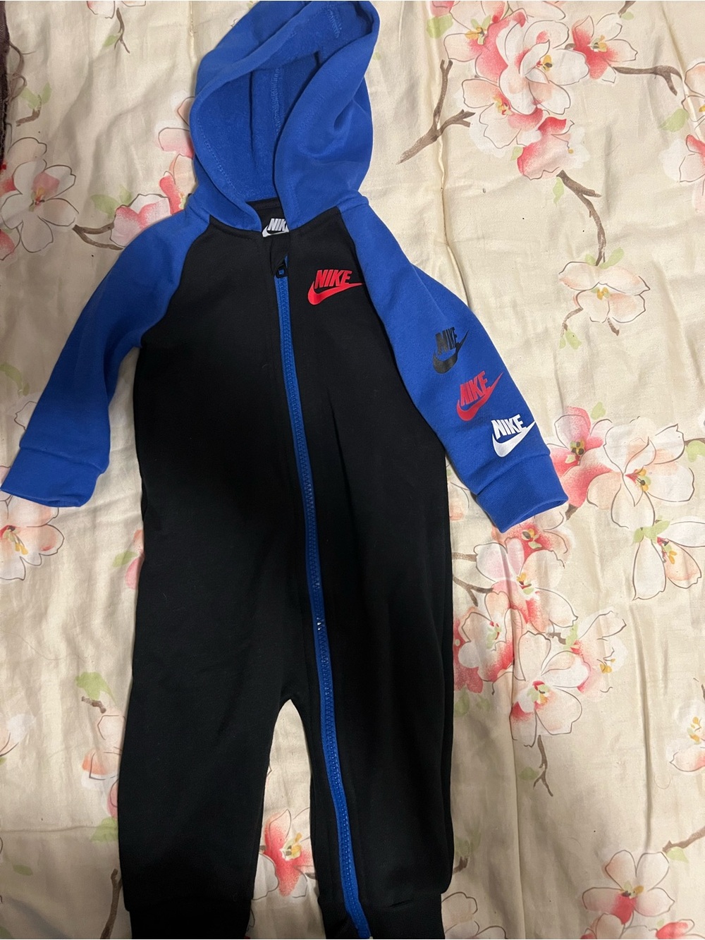 NIKE Baby Jumpsuit Size 9 months UNISEX Hoodie Coverall Swoosh Toddler Full Zip